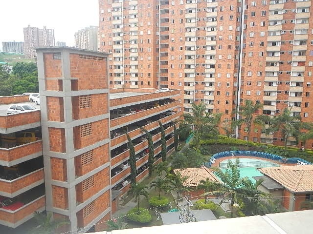 Apartamento en Itagui (Urb. Reservas del Sur)