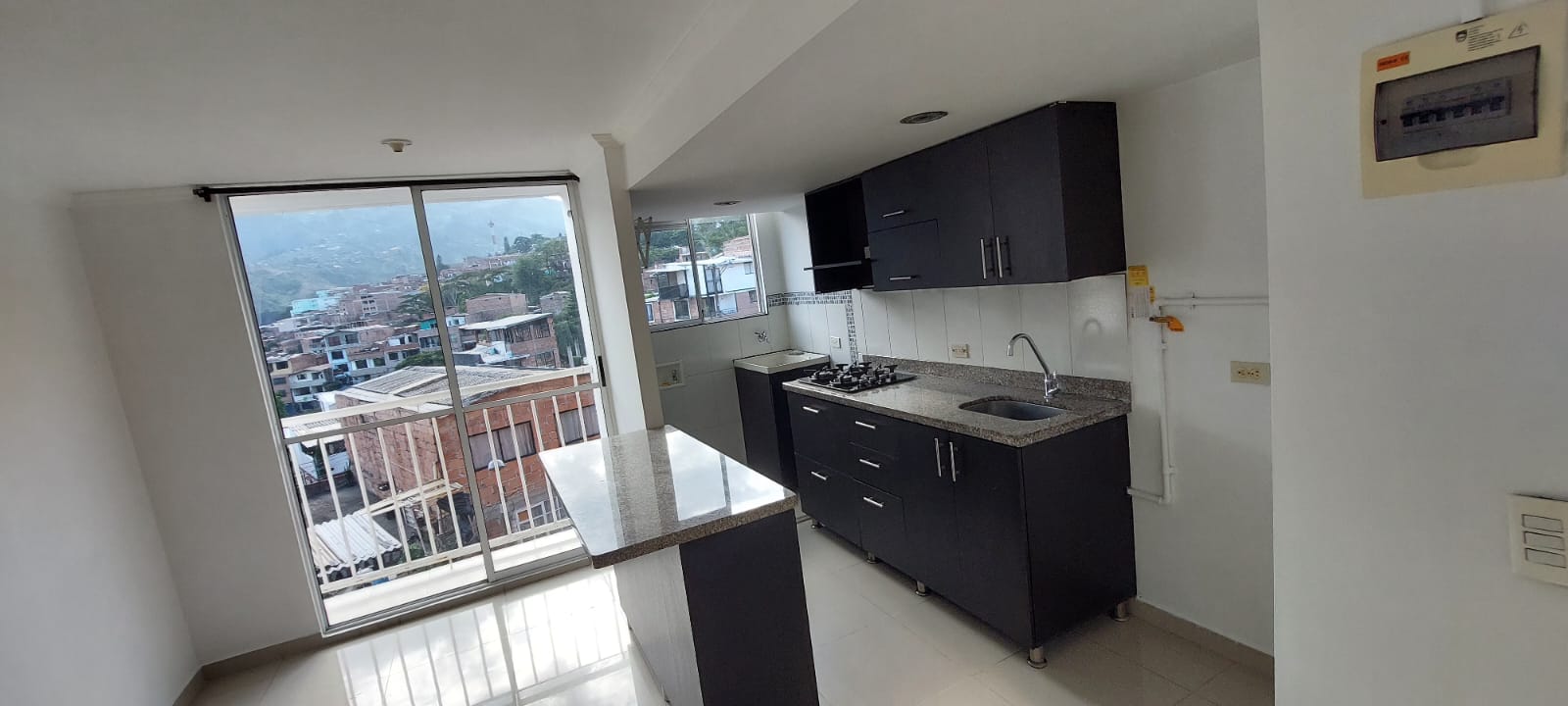 CONJUNTO RESIDENCIAL AVELLANAS - SAN CRISTOBAL